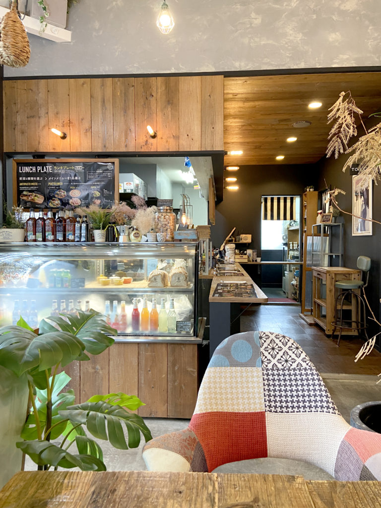 イタリアンスタンドジラソーレの店内1