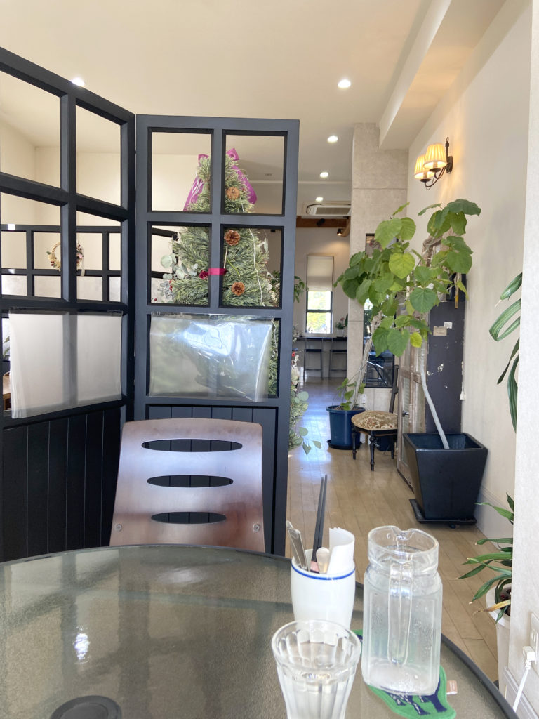 カフェ メゾンボイスの店内2