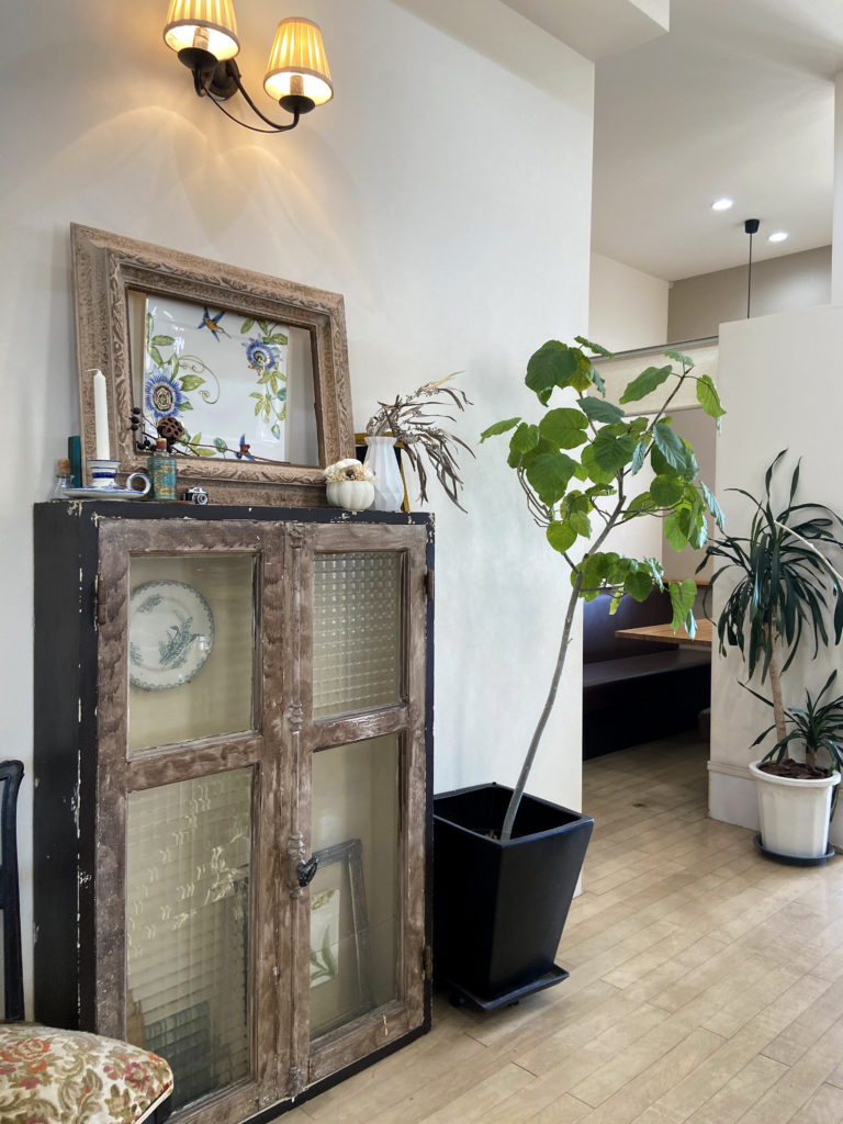 カフェ メゾンボイスの店内3