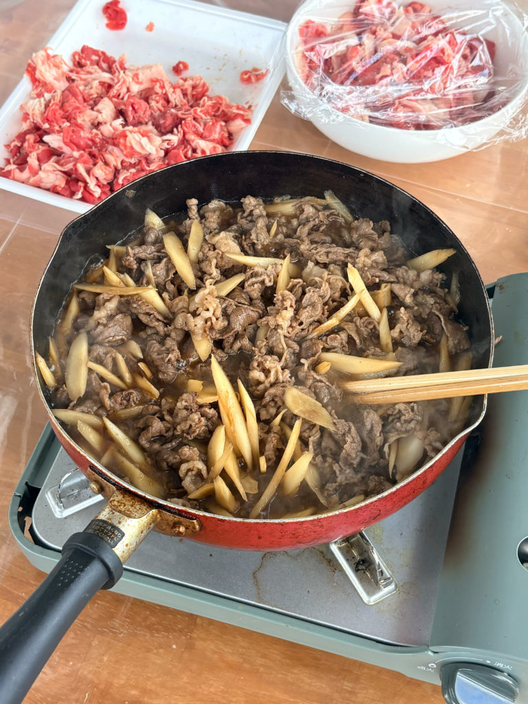 肉蕎麦の調理の様子